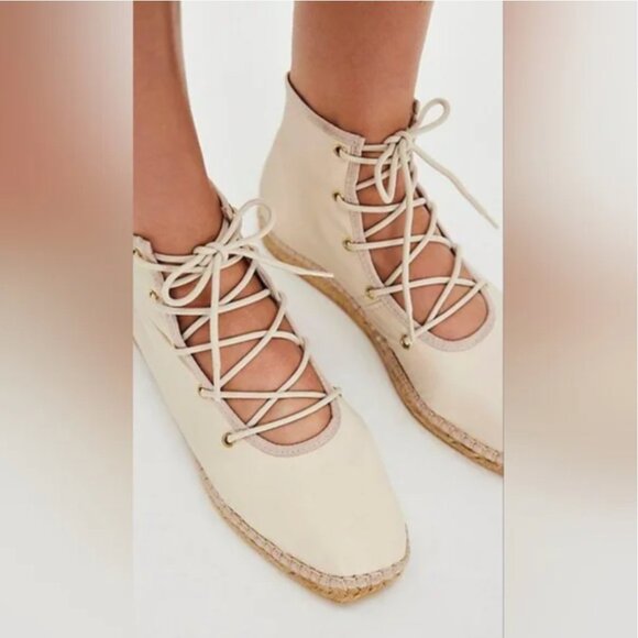 Anthropologie NWOT Naguisa Annona Ankle Bootie Spain size 39 US 8.5 - Picture 3 of 9